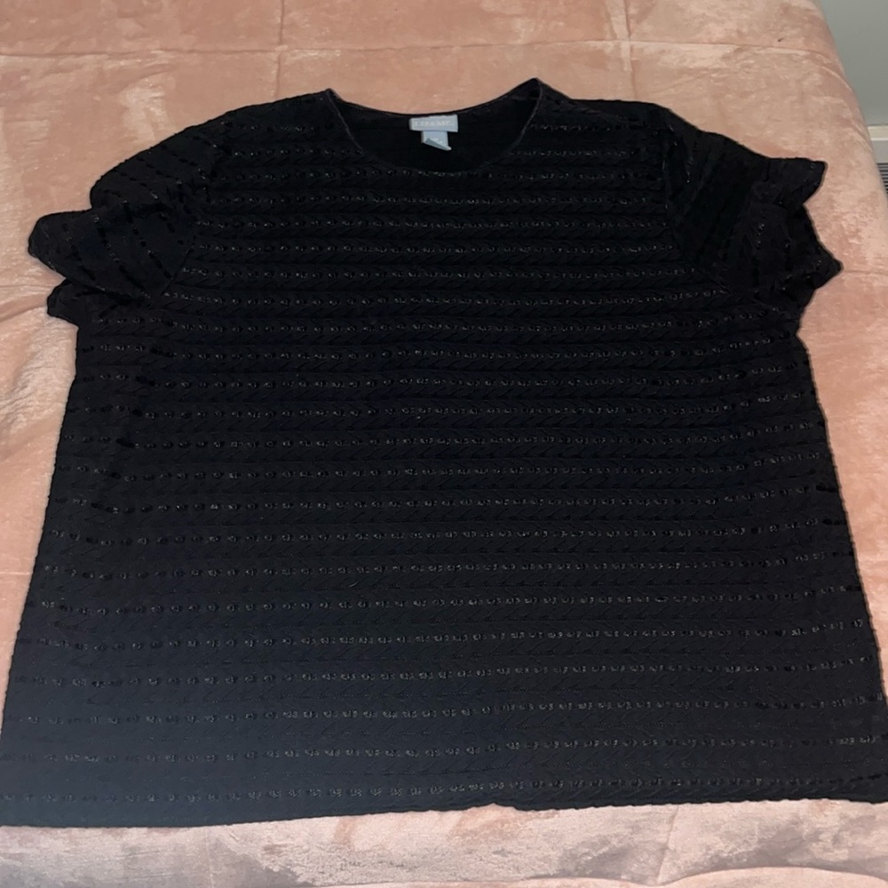 Black Sewn-In Patterned Blouse